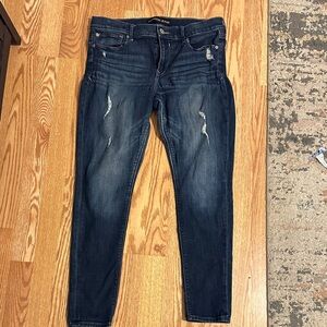 Express Distressed Jeans